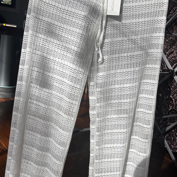 Jordan Taylor White Crochet Swim Cover-Up Pants – NWT - Picture 6 of 6